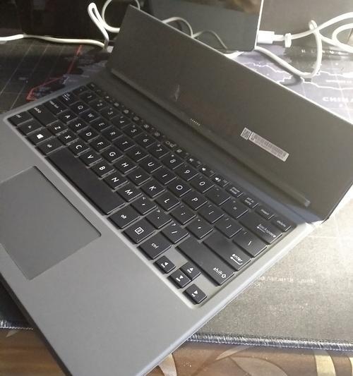 Doldrums：一款功能强大的逆向工程分析工具